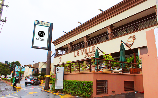 Fachada da padaria La Ville Elegance em Alphaville
