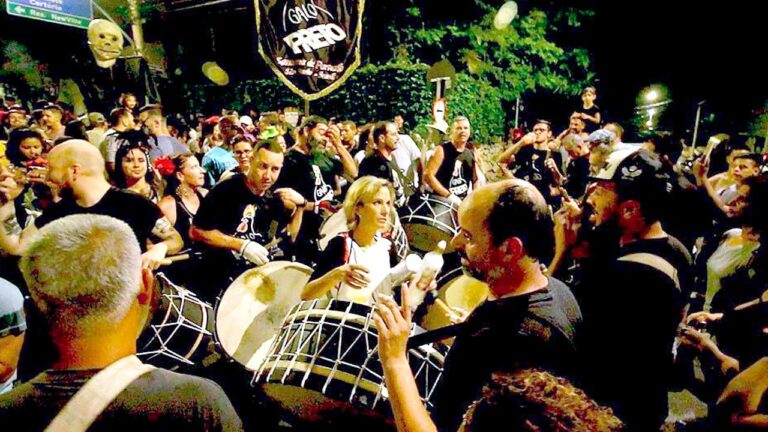 Foto publicada no artigo: O Galo Preto cantou e encantou quem veio brincar o pré-carnaval parnaibano