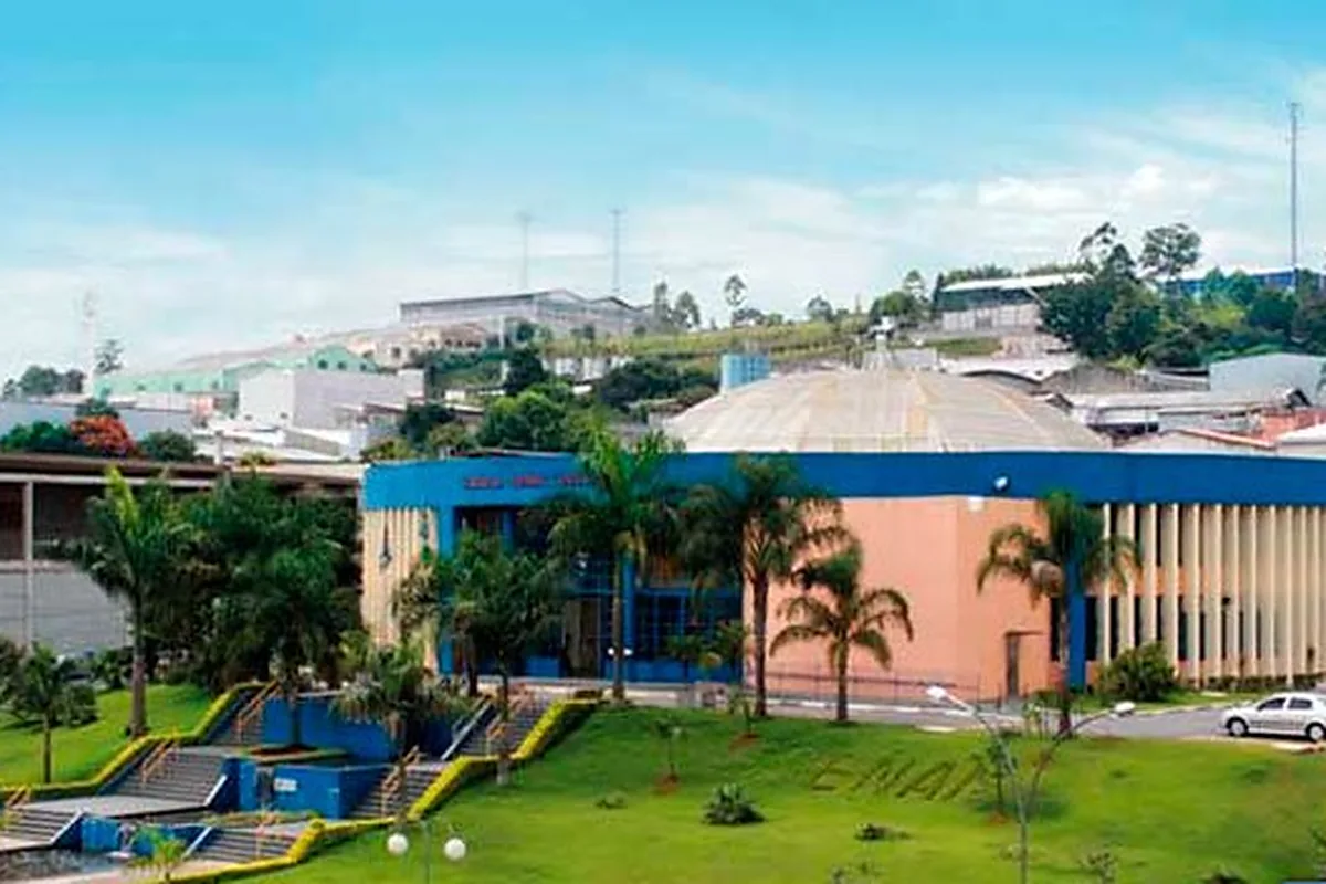 Escola SENAI Suzana Dias, na Estrada Tenente Marques, bairro Fazendinha, em Santana de Parnaíba, São Paulo