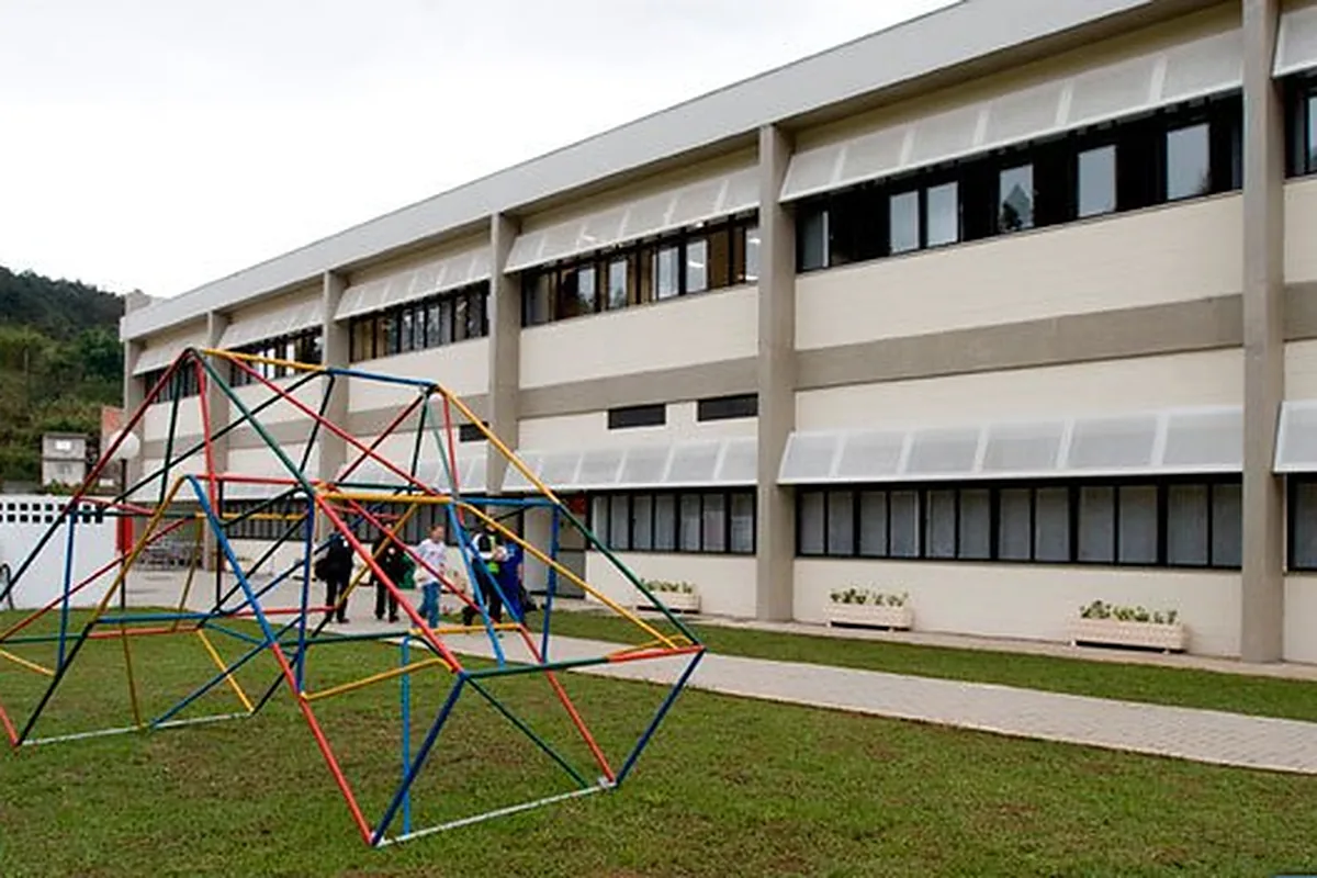 SESI Santana de Parnaíba, unidade CAT José Carlos A. Nadalini, no bairro Cidade São Pedro
